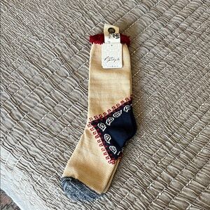 NWT Free People Tan and Navy Patterned Casual Socks
